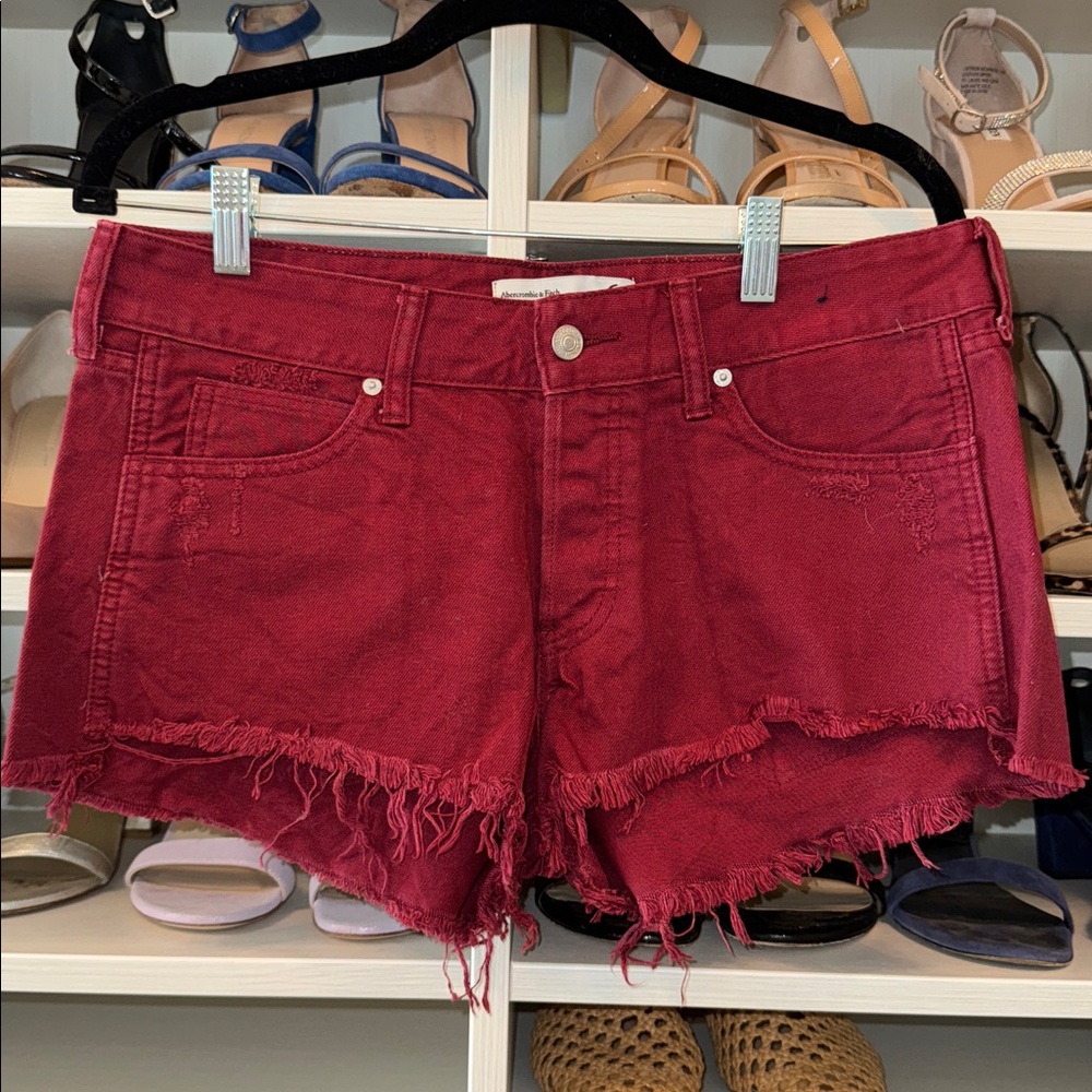 Abercrombie & Fitch cut off shorts size 6 low rise, deep red color like new
